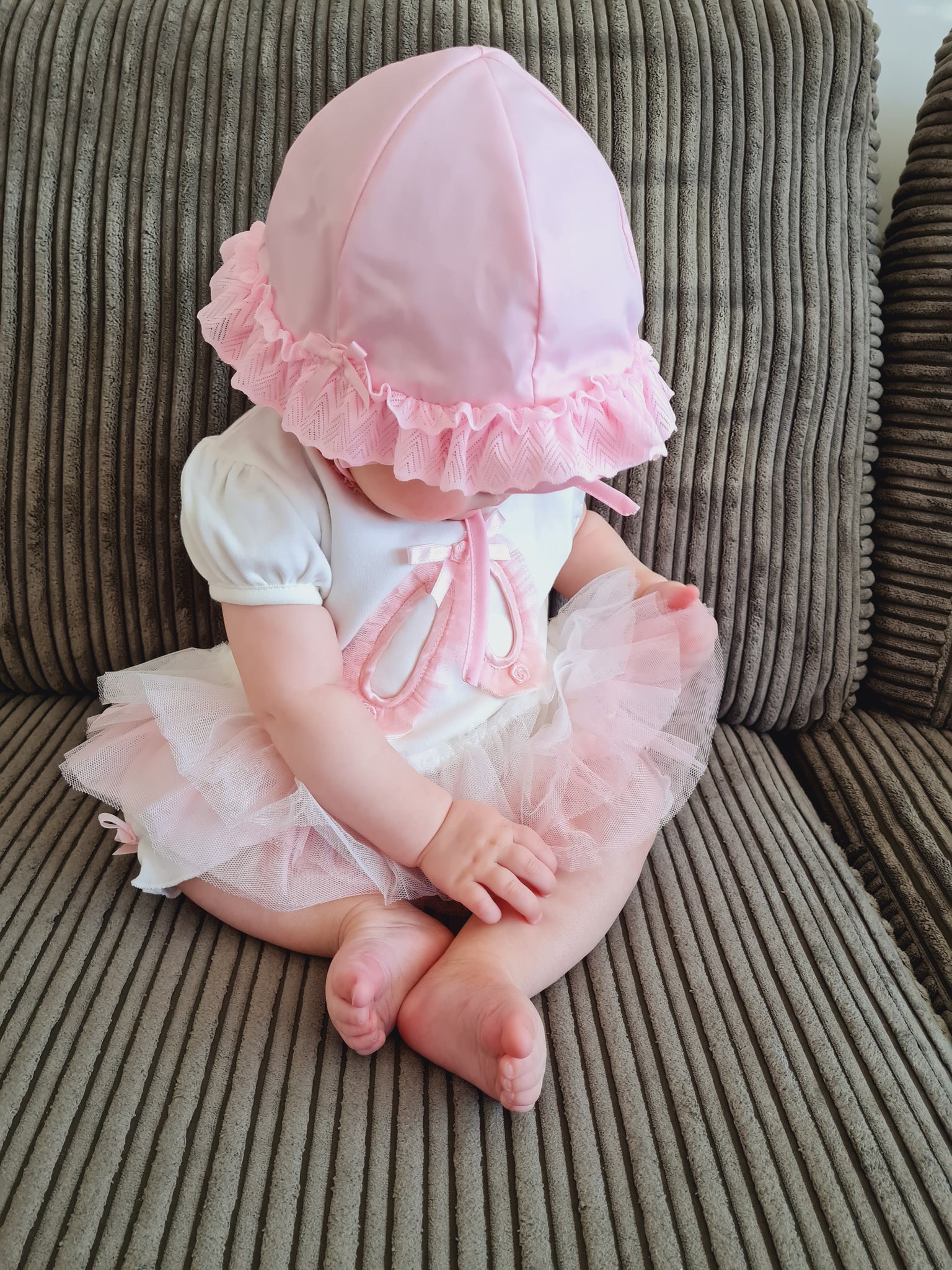 Pink summer hat with lace